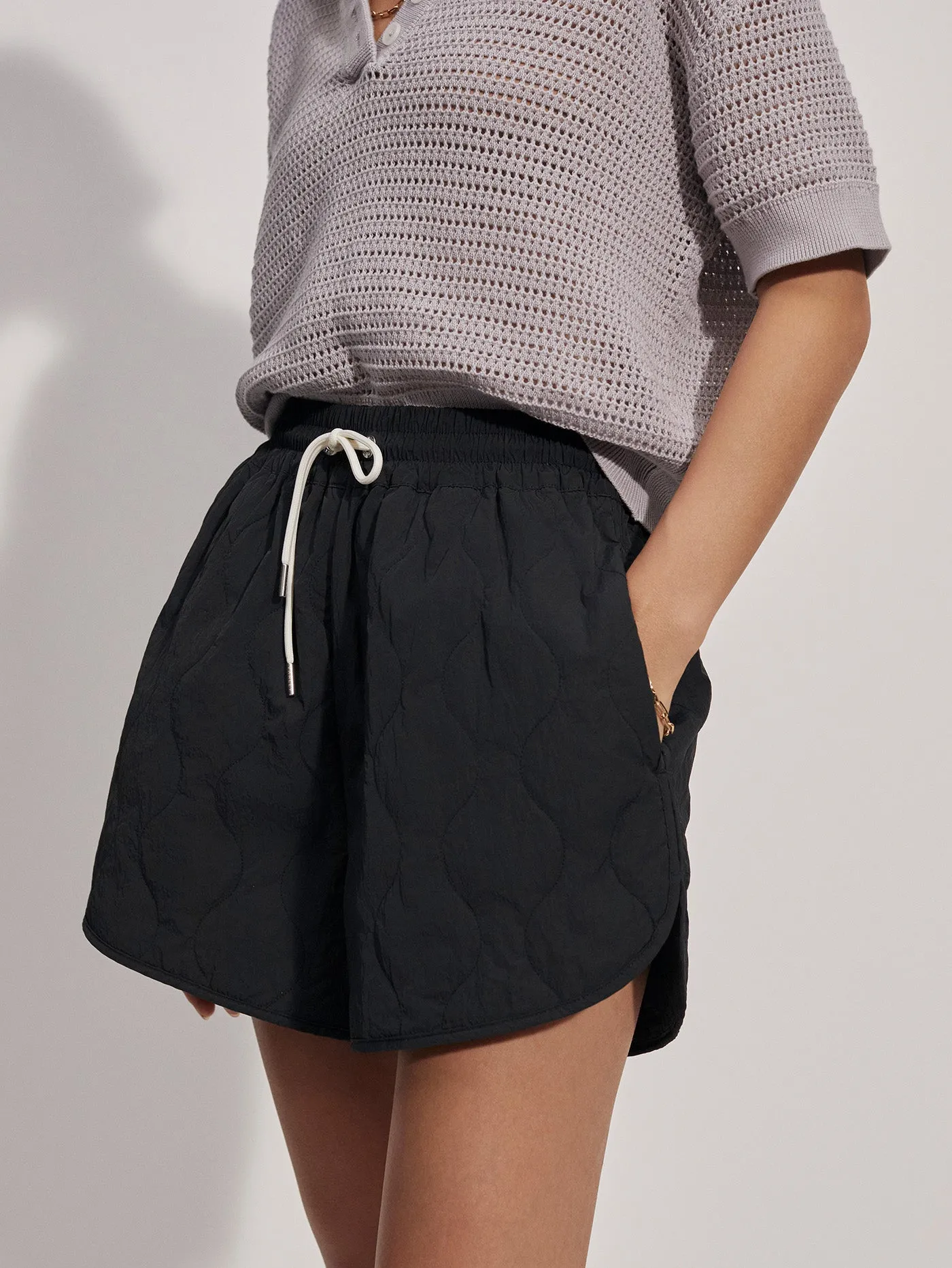 Connel Quilt Short