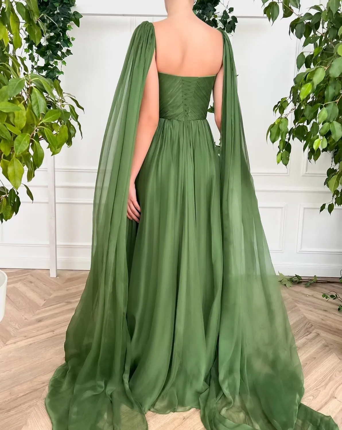dideyttawl Chiffon V-Neck A-Line Prom Dress with Cape Backless 2024 Evening Gowns Long Ruched Formal Party Dresses with Slit