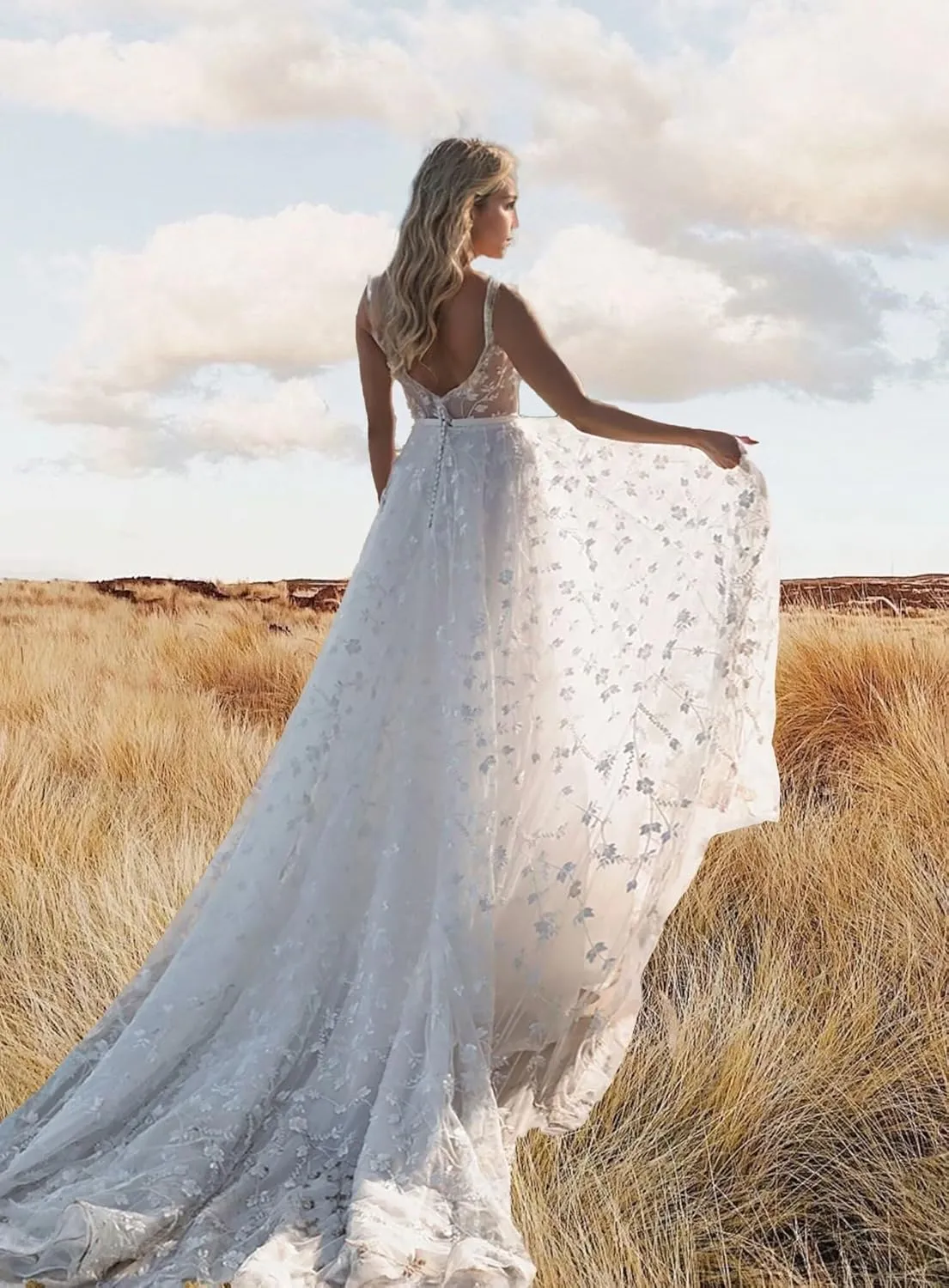 Lace Beach Wedding Dresses for Bride 2025 Long Boho Floral Bridal Wedding Gowns for Women