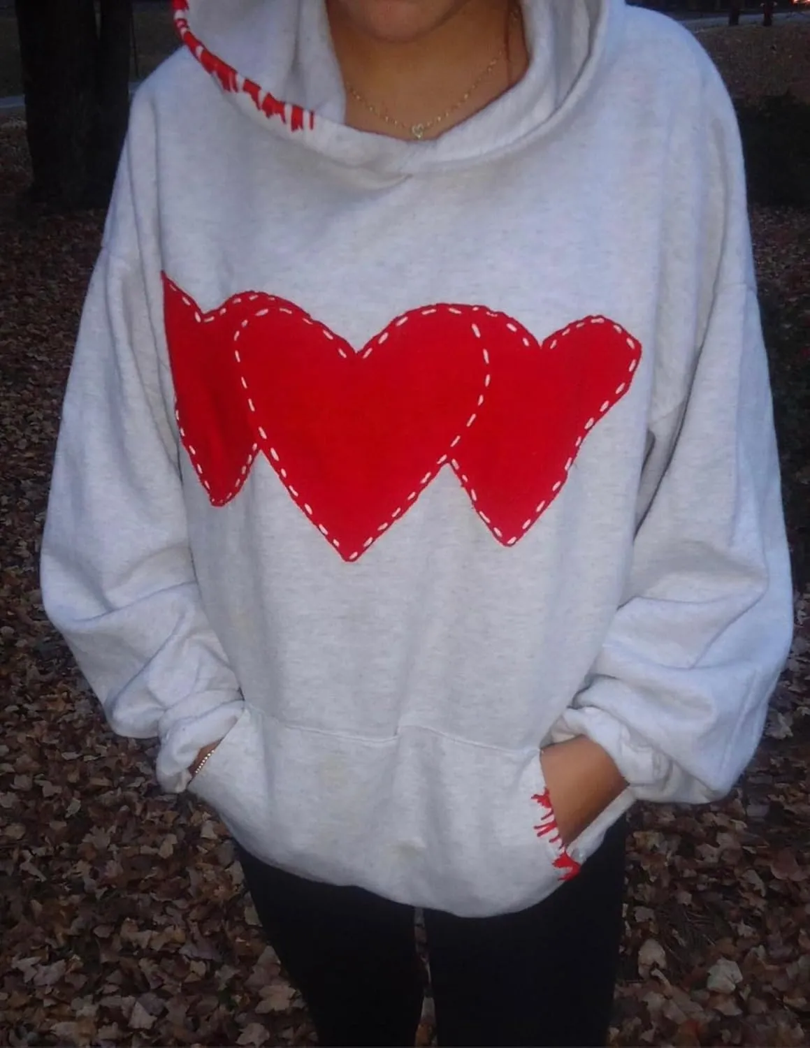 Women Y2K Vintage Graphic Hoodies Sweatshirt Oversized Long Sleeve Heart Pullover Top Aesthetic Streetwear