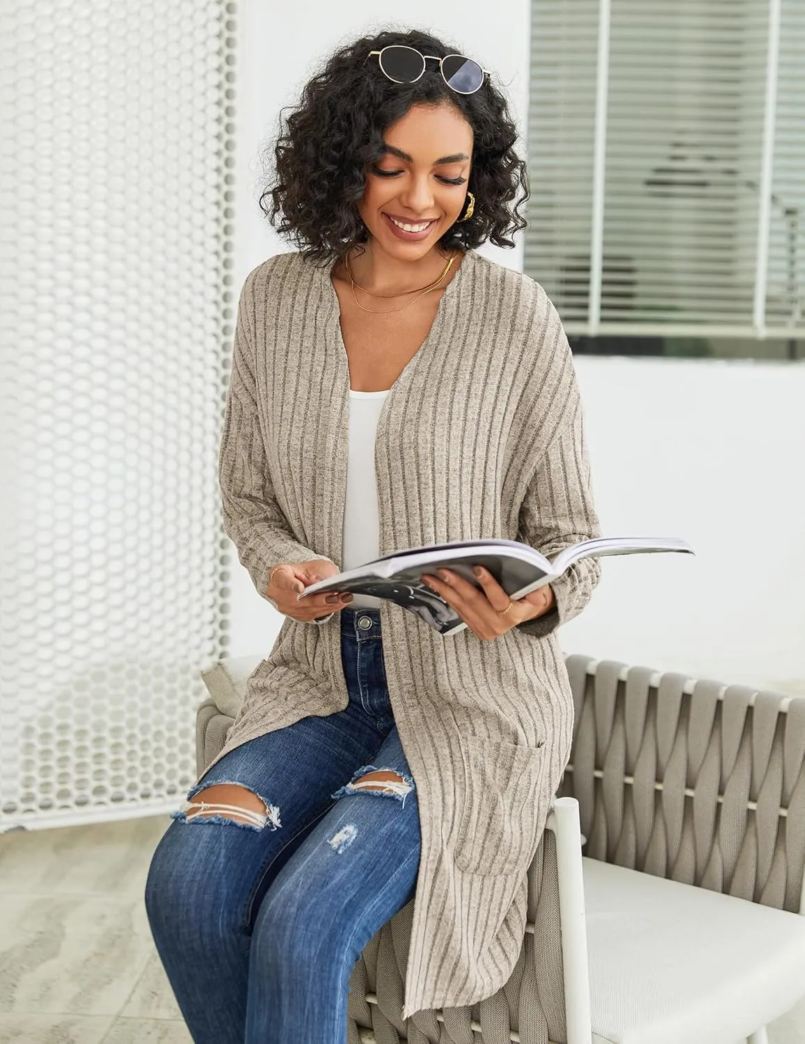 Womens Cardigan Sweater Lightweigh Long Sleeve Open Front Knit Oversized Cardigans with Pockets Trendy Spring Tops