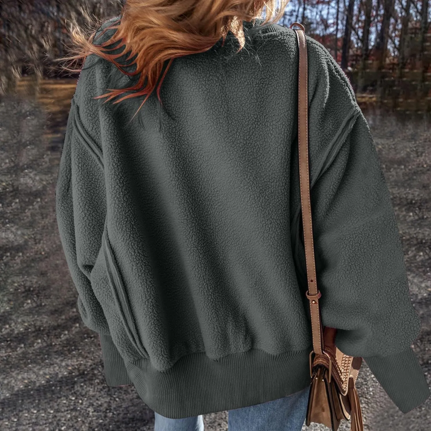 Women's Oversized Crewneck Sweatshirts Trendy Long Sleeve Fleece Pullover Fall Fashion Tops Comfort Winter Clothes